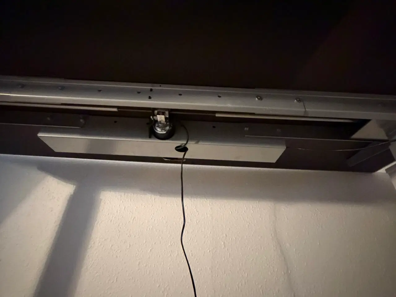 Billede 6 - Hæve sænkebord (+ kommode)