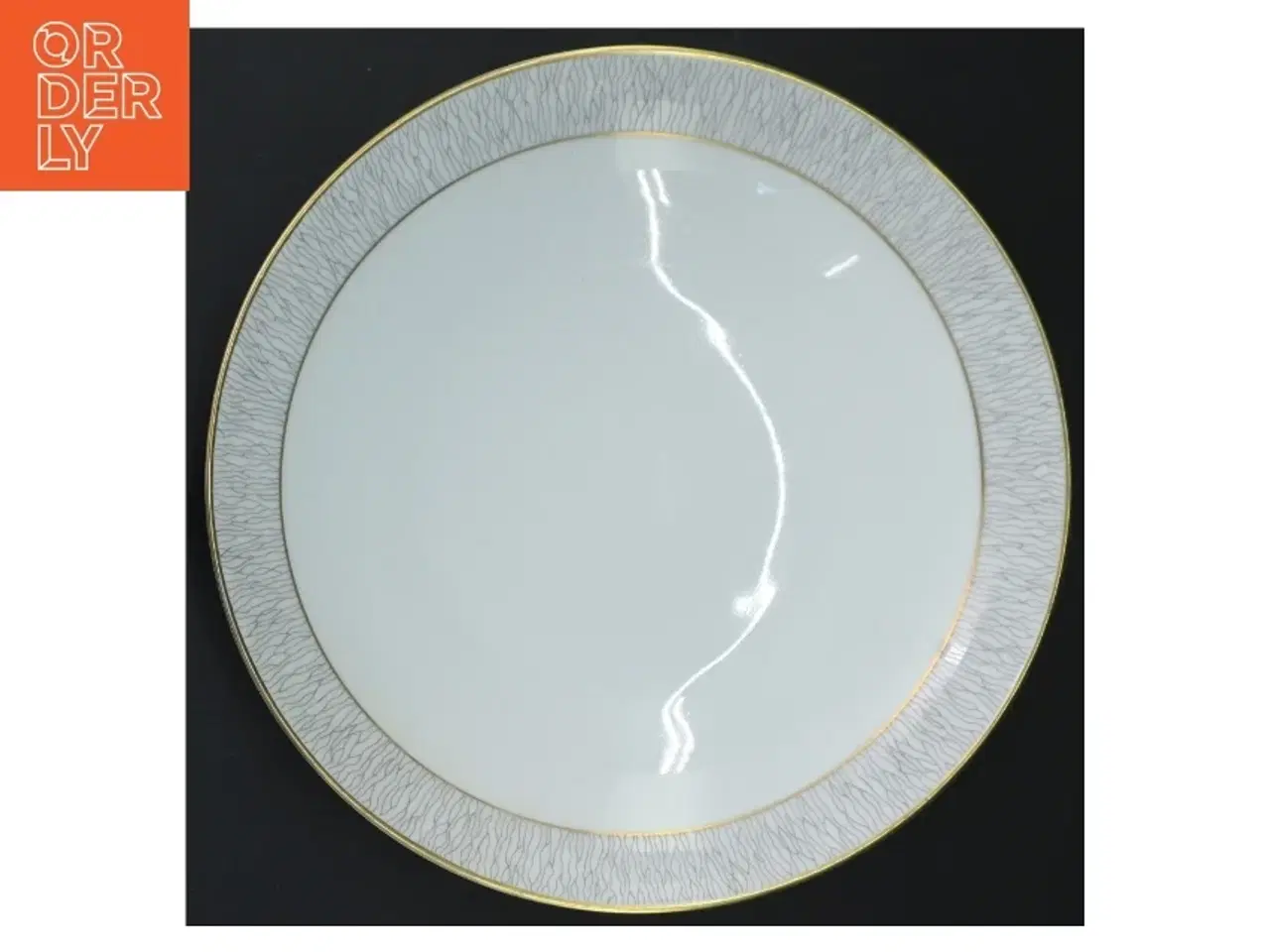 Billede 3 - KOH-I-NOOR dyb tallerken med mønstret kant fra Knigl pr Tettau (str. Ø 21 cm)