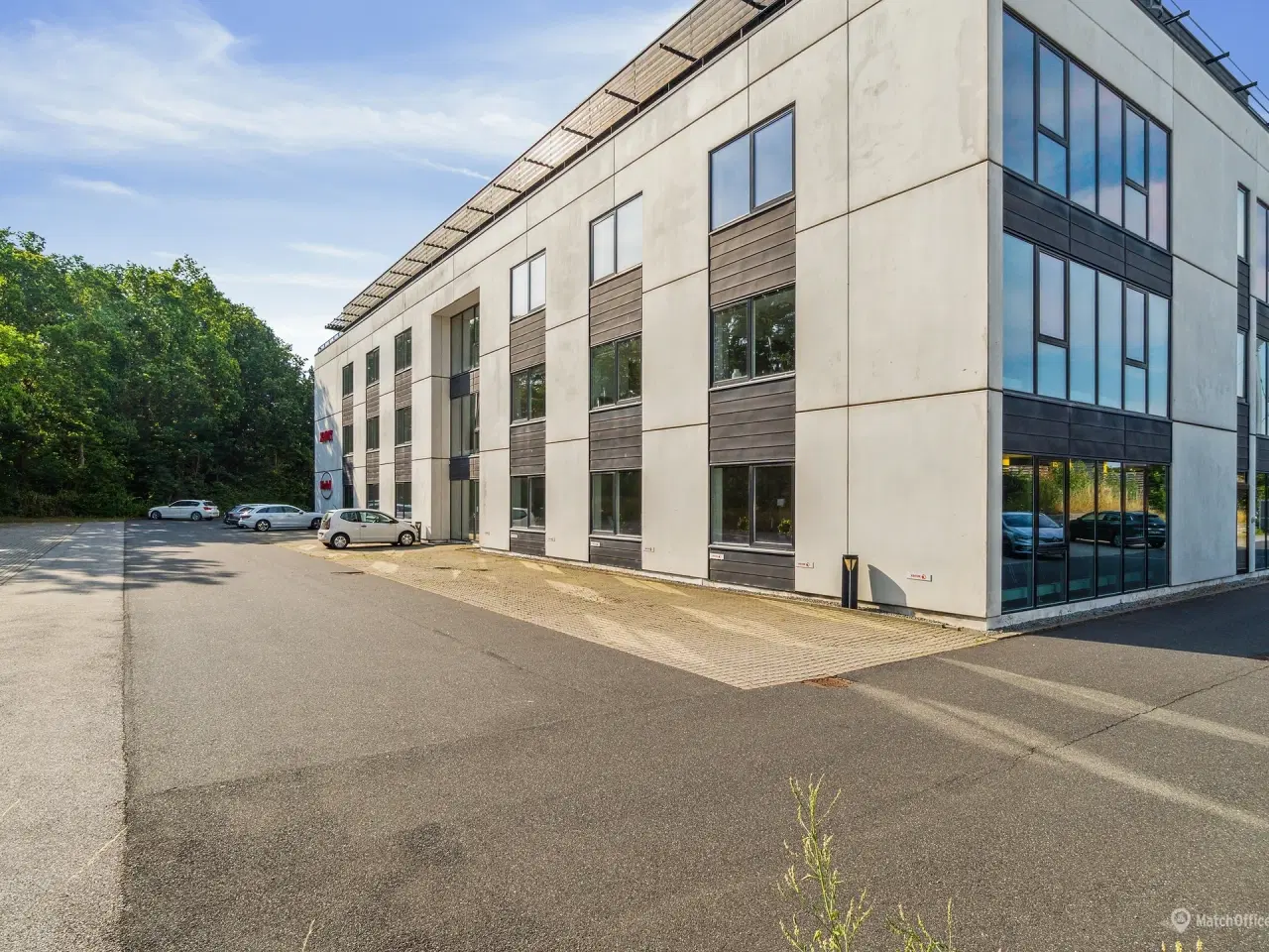 Billede 10 - Ledige kontorlejemål i flot ejendom