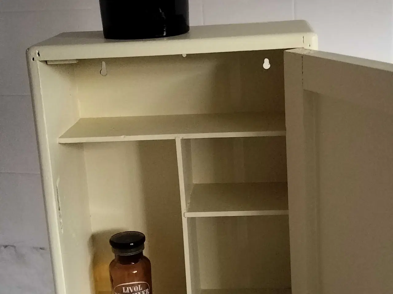 Billede 2 - Vintage medicinskab i træ 