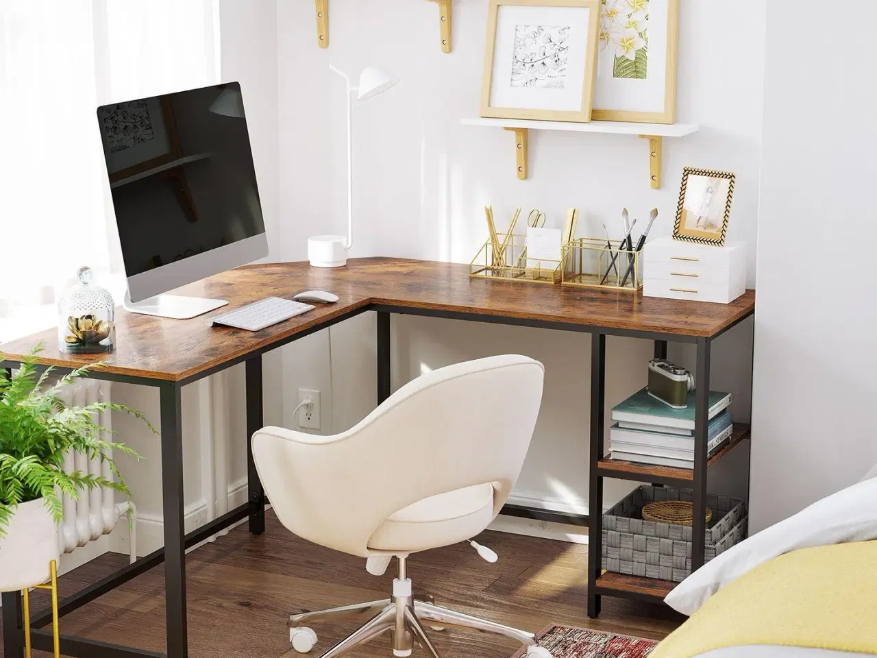 Billede 4 - Skrivebord i L‑form hjørneskrivebord med hylder, industriel rustik brun/sort