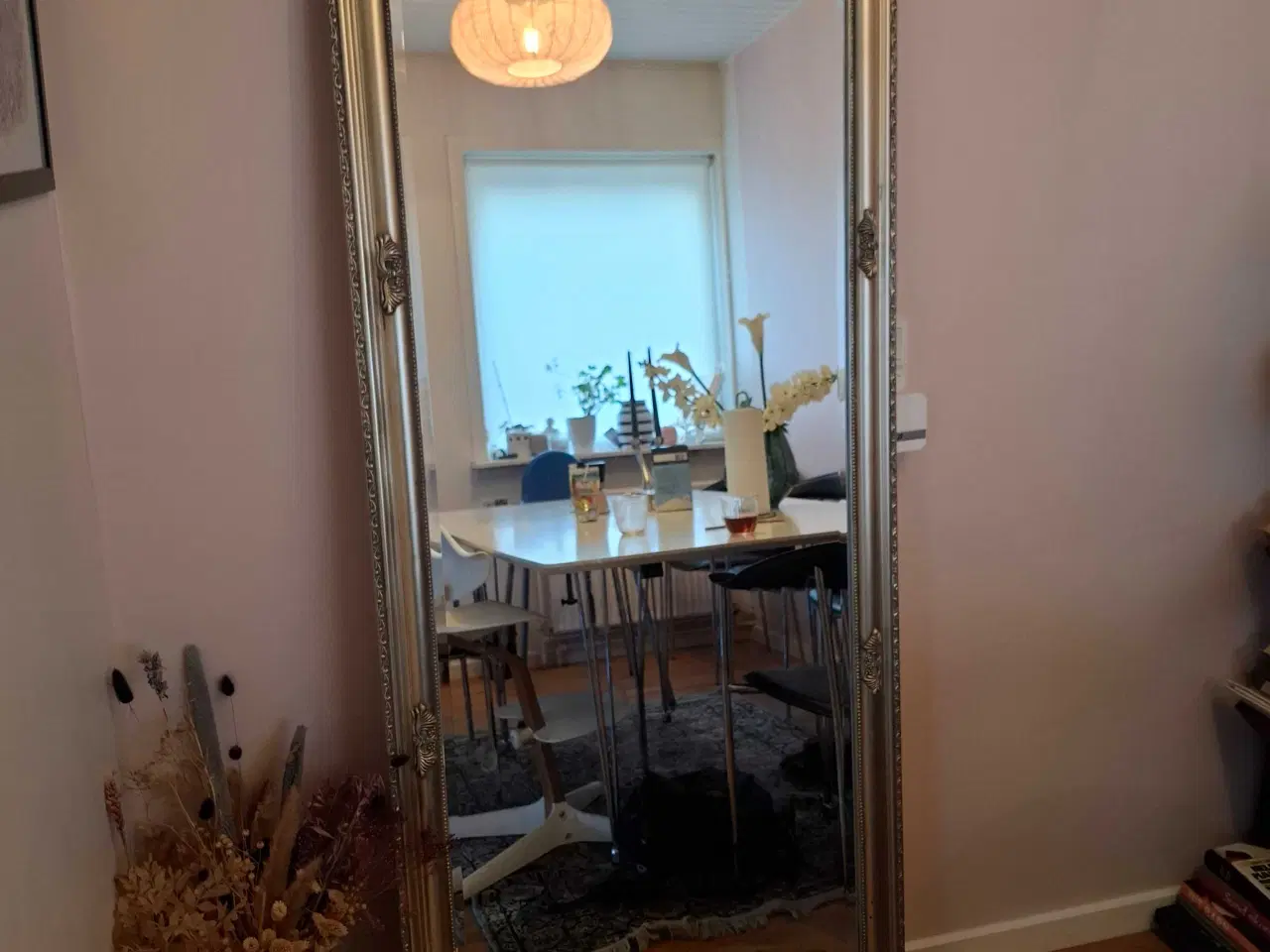 Billede 2 - Jysk vægspejl med sølvramme