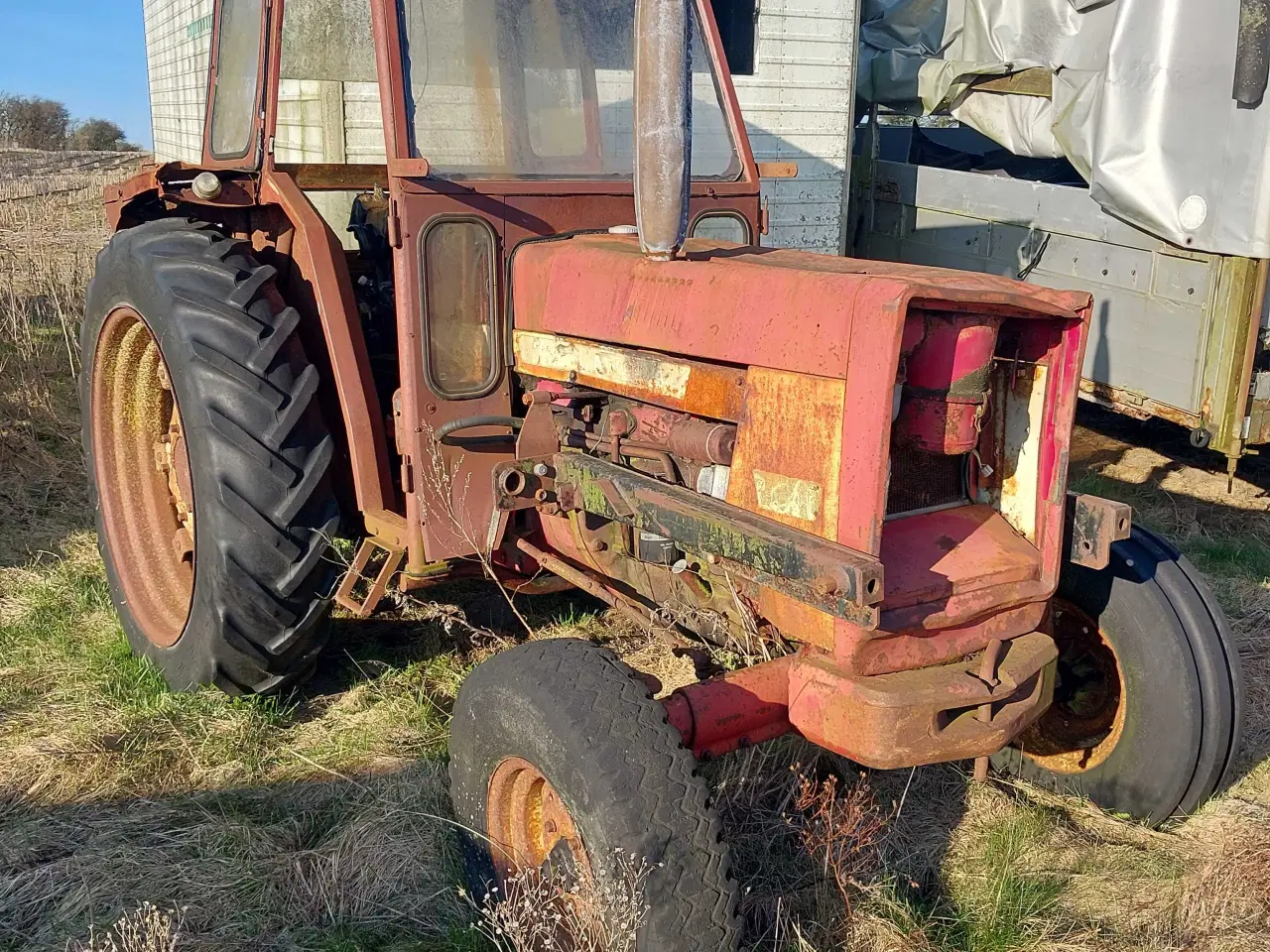 Billede 1 - IH traktor 