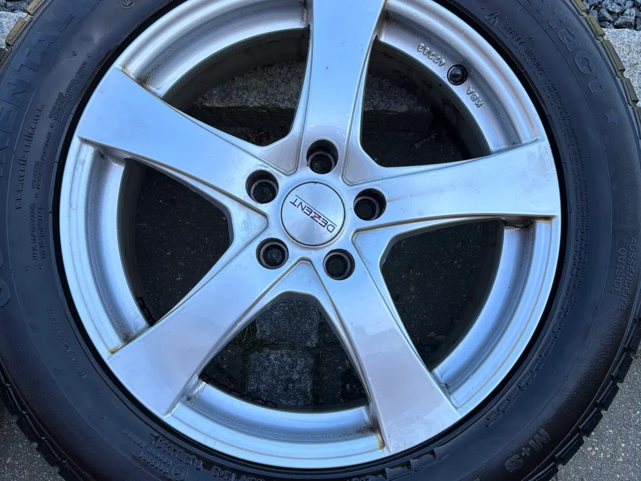 Billede 2 - 17” Vinterdæk på Dezent alufælge