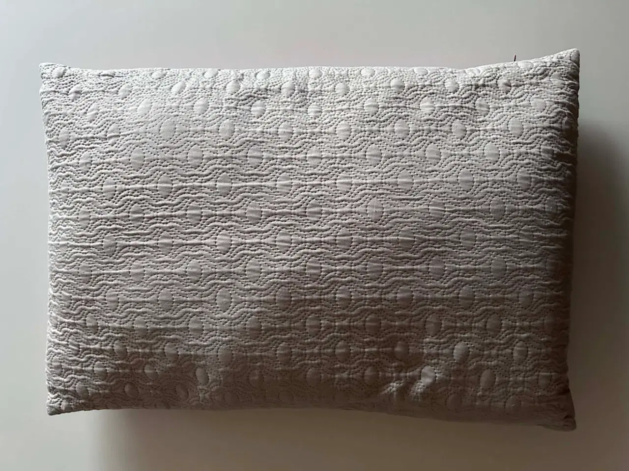 Billede 5 - Quiltet 2-farvet gavlpude, 2 stk.
