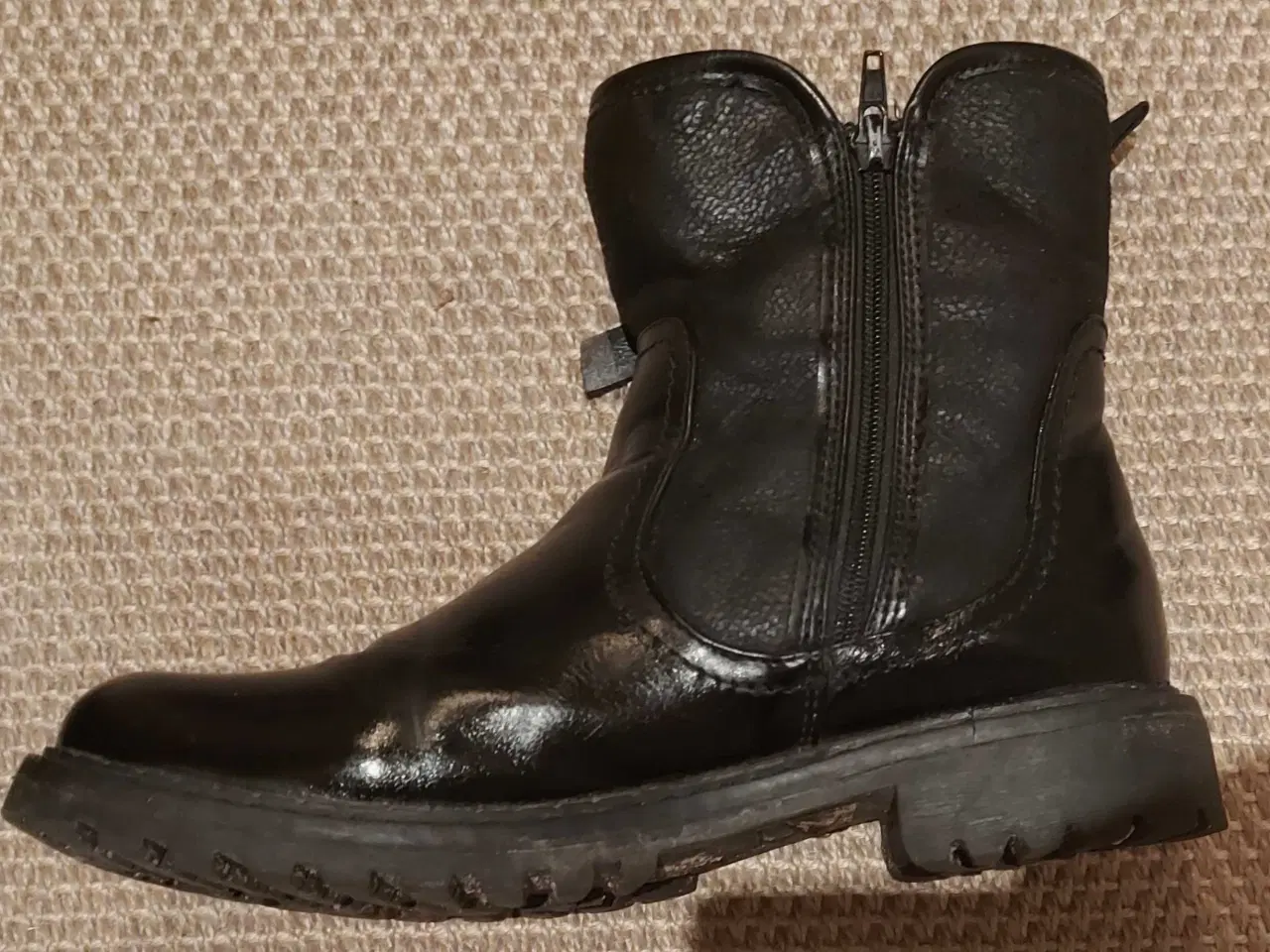Billede 4 - Sorte støvler med foer 