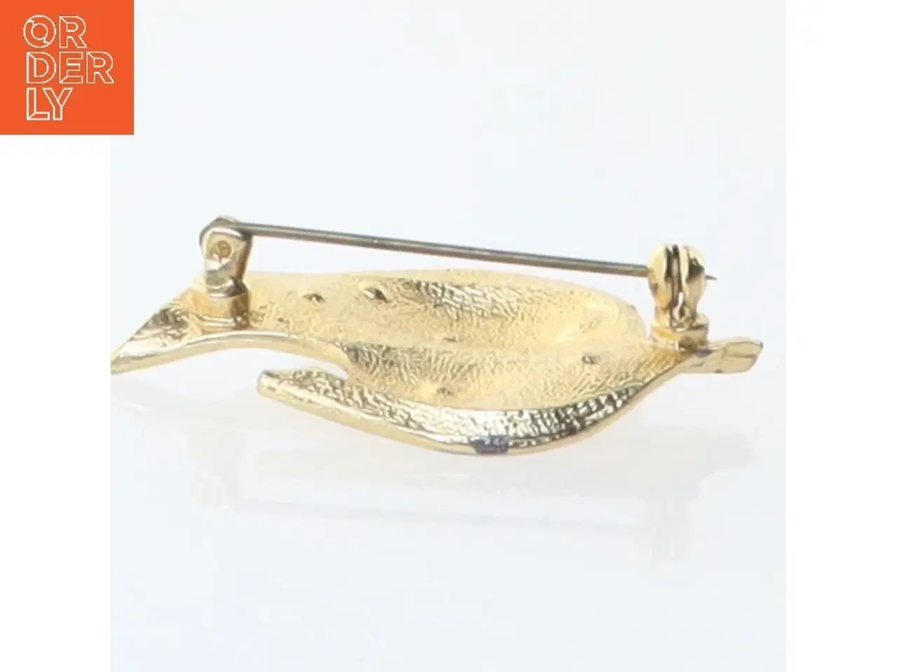 Billede 3 - Delfinbroche med lyserøde sten (str. 4,5 x 3 cm)