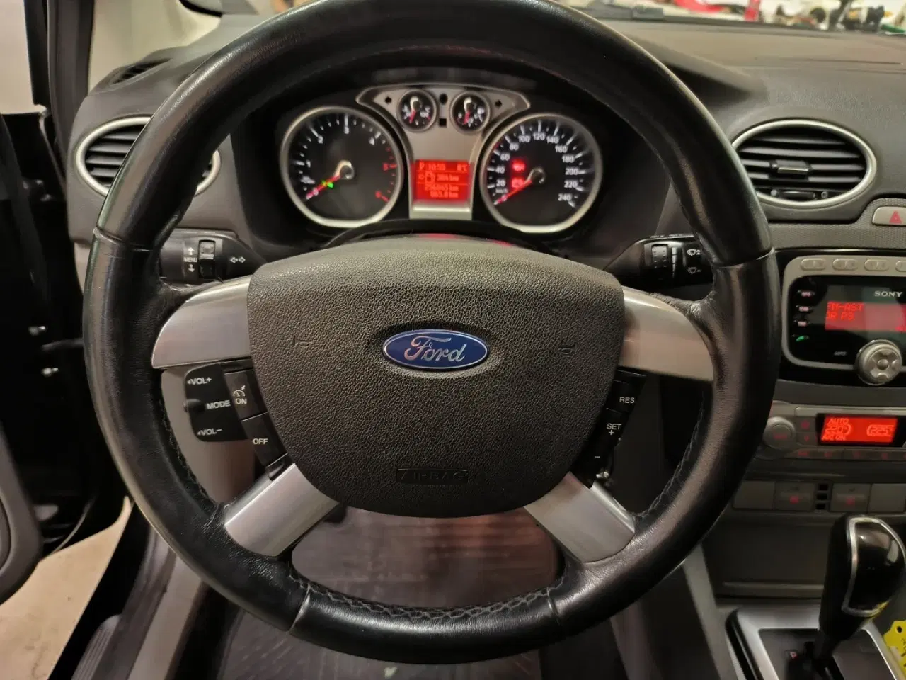 Billede 7 - Ford Focus 2,0 TDCi 110 Titanium stc. aut.