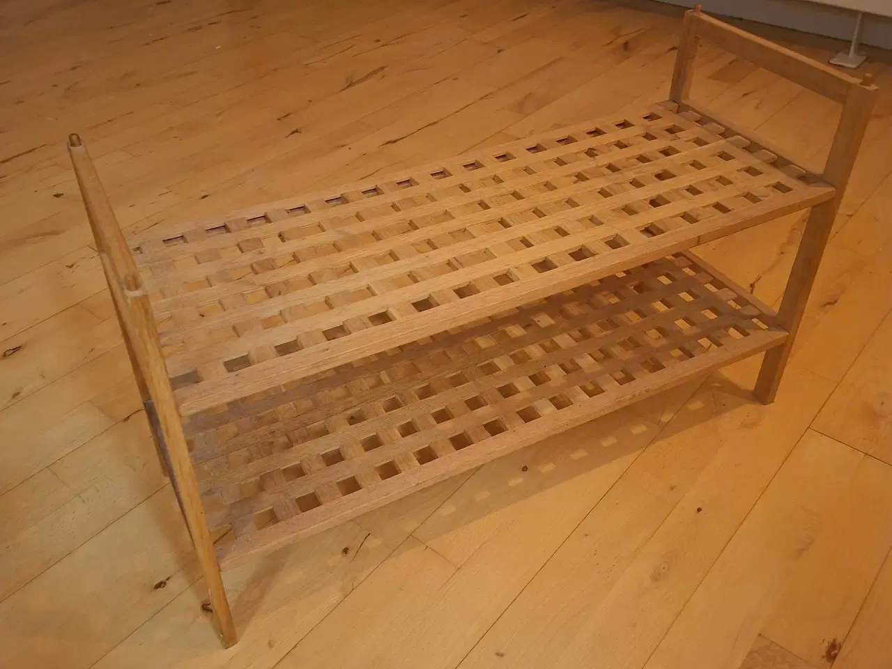 Billede 1 - Skohylde