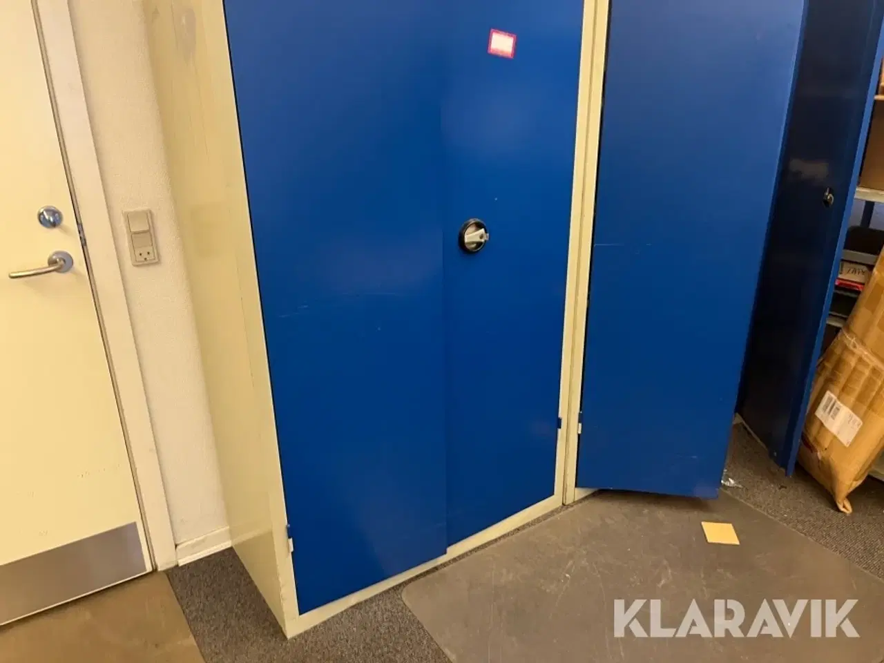 Billede 2 - Værkstedsskabe 2 styk