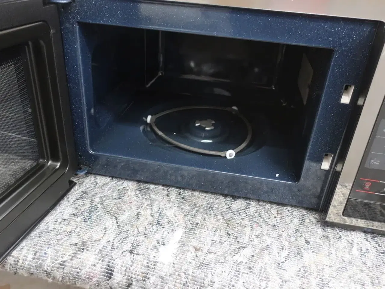 Billede 3 - Mikrobølgeovn SAMSUNG ME83X