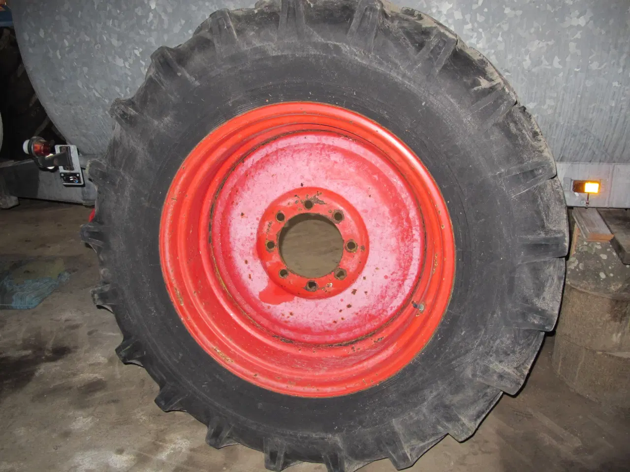 Billede 1 - Fælge, med 34" dæk