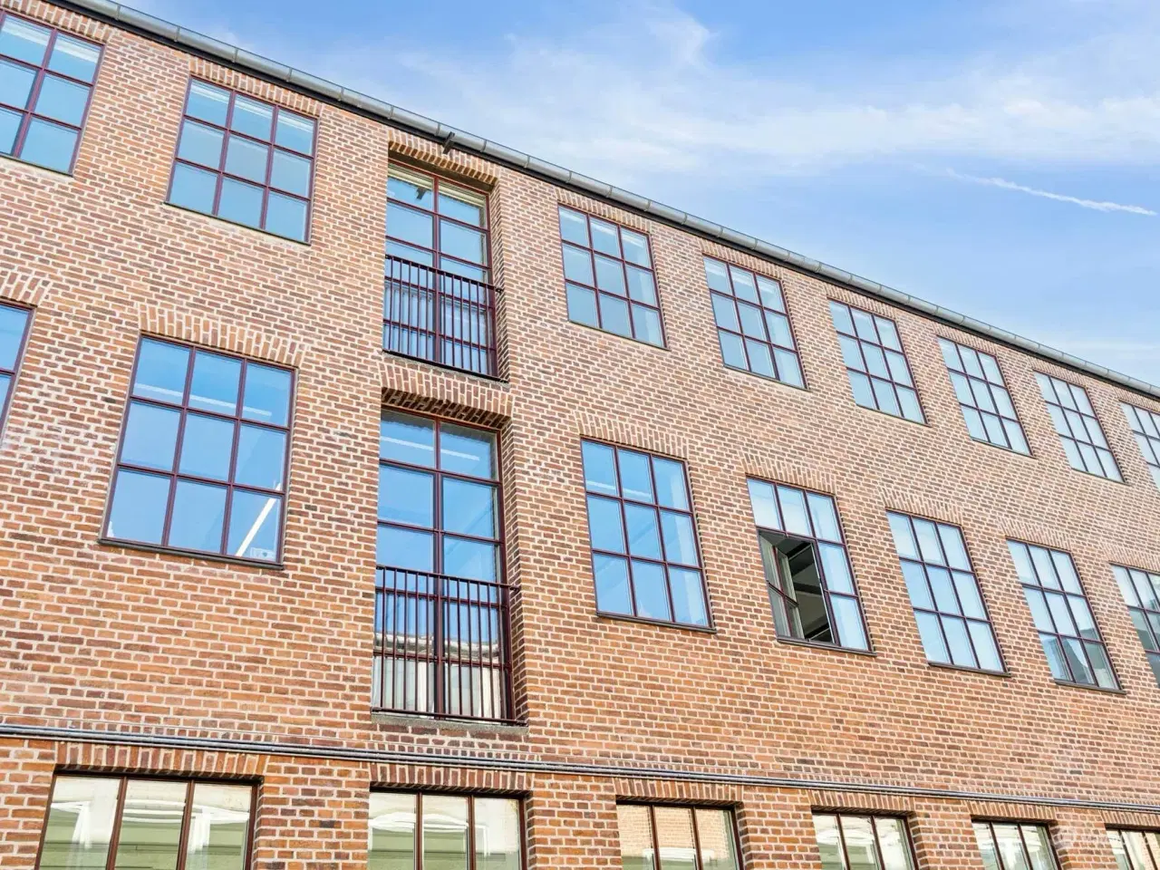 Billede 7 - Kontorlejemål med kant i det gamle industrikvarter i København NV