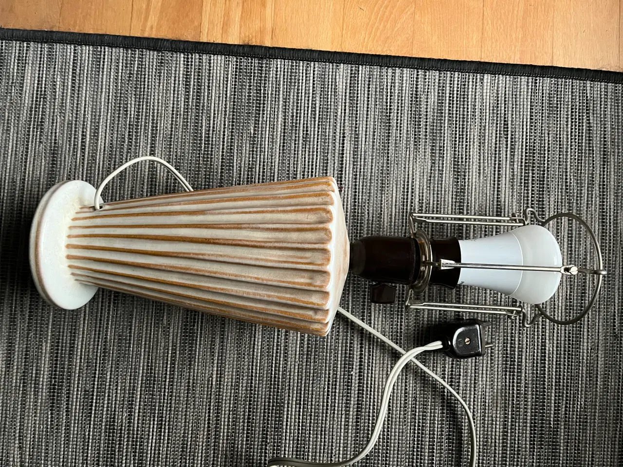 Billede 3 - Schollert, Nærum bordlampe. Giv et bud.