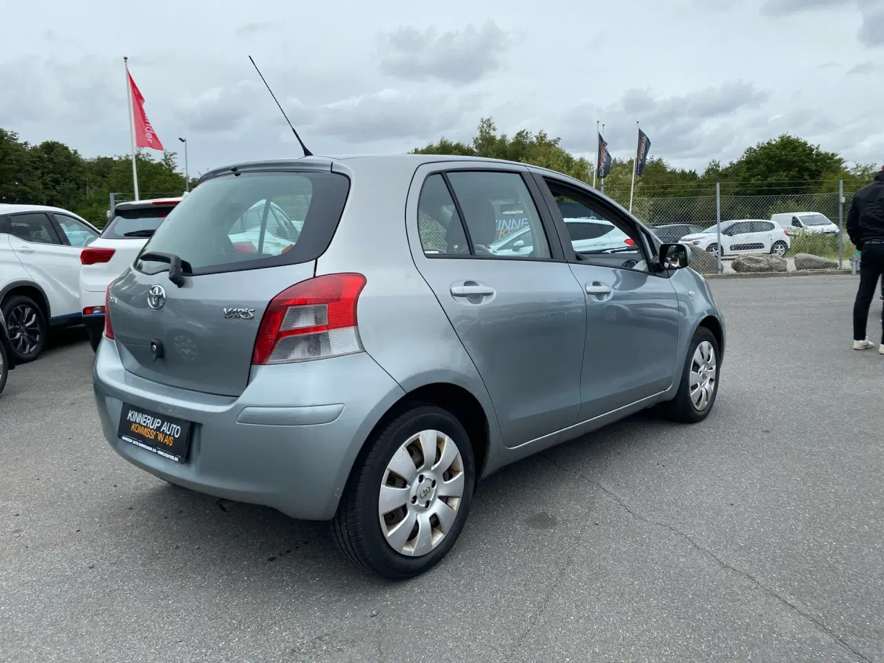 Billede 4 - Toyota Yaris 1,3 VVT-I T3 100HK 5d 6g