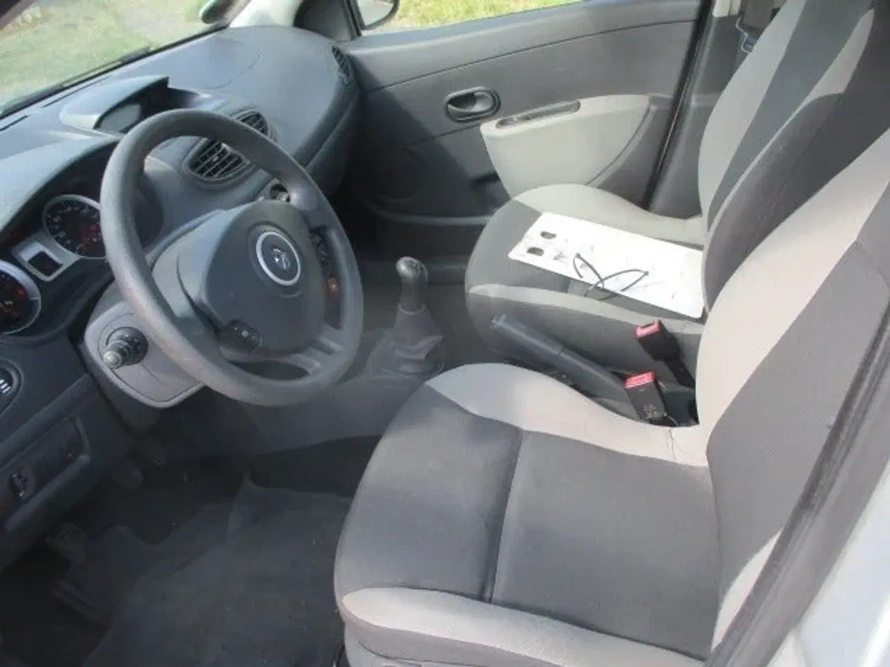 Billede 8 - Renault Clio III 1,2 16V Authentique