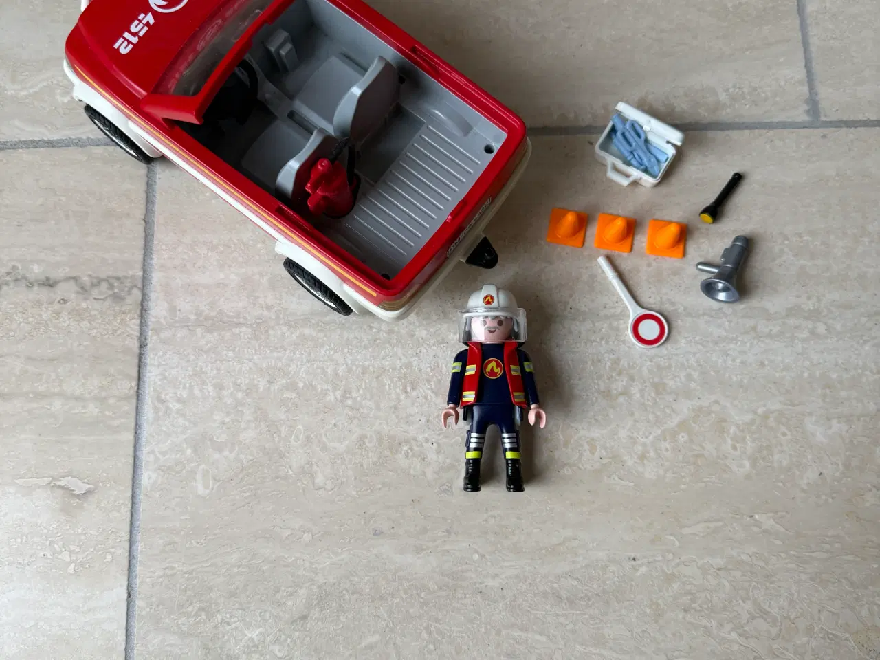 Billede 3 - Playmobil brandbil med figur
