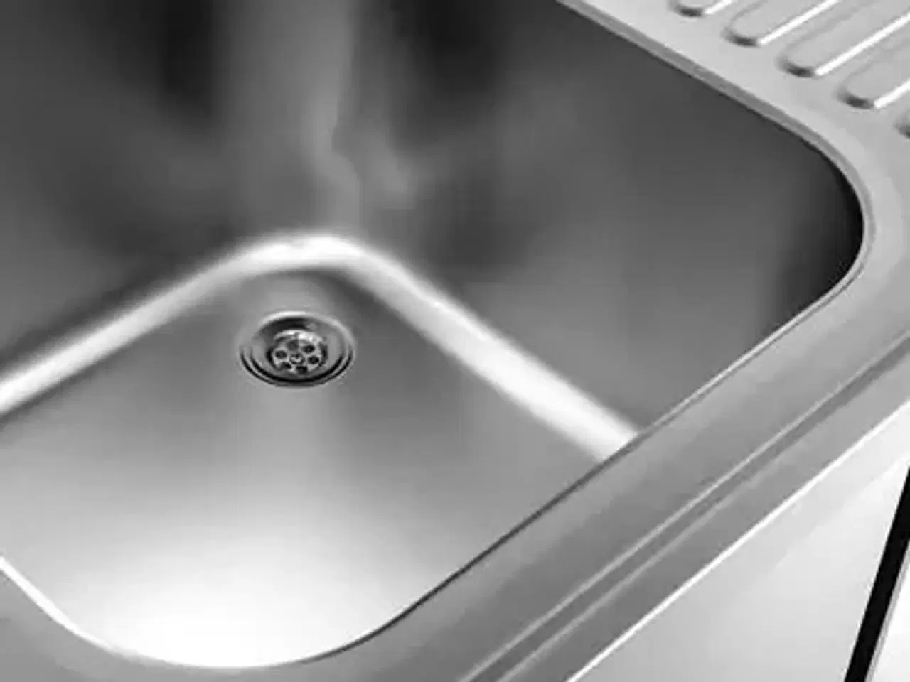 Billede 5 - Stålbord med dobbelt vask – B1600 x D700 x H850 mm