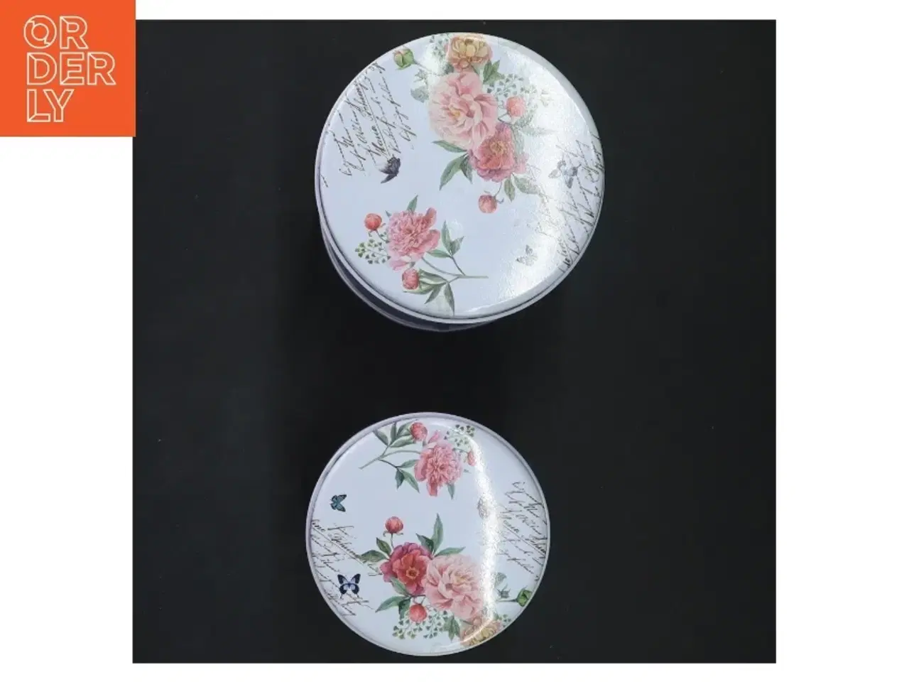 Billede 3 - Æske med blomstermotiv, 2 stk. (str. Ø 9x12,5&ø8x11 cm)