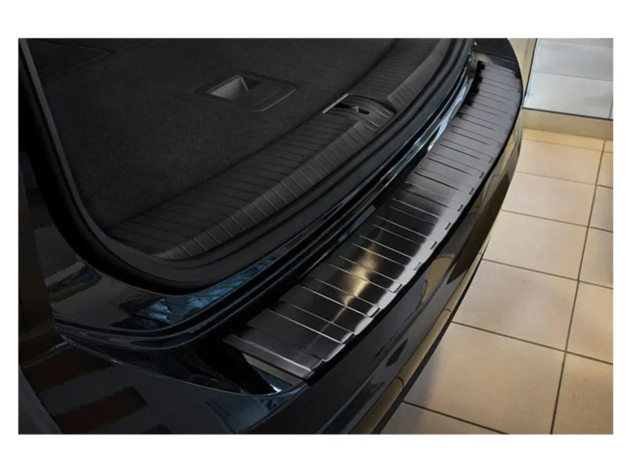 Billede 1 - Læssekantbeskytter Volkswagen Touran III 2015- Sort