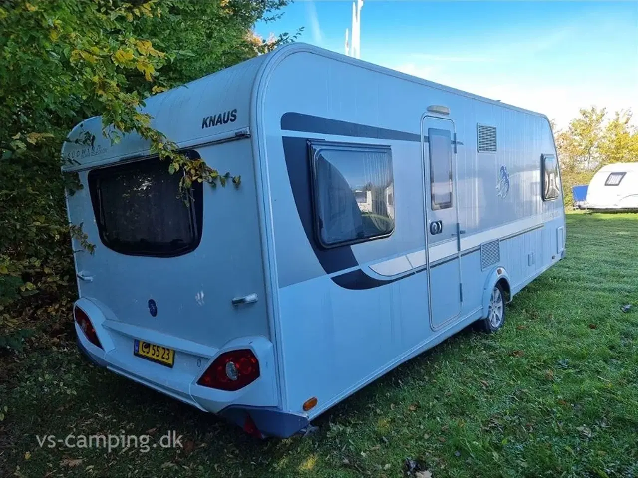 Billede 2 - 2018 - Knaus Südwind Silver Selection 590 FUS   RUMMELIG CAMPINGVOGN MED STORT KØKKEN &amp;amp; STOR RUNDSIDDEGRUPPE.