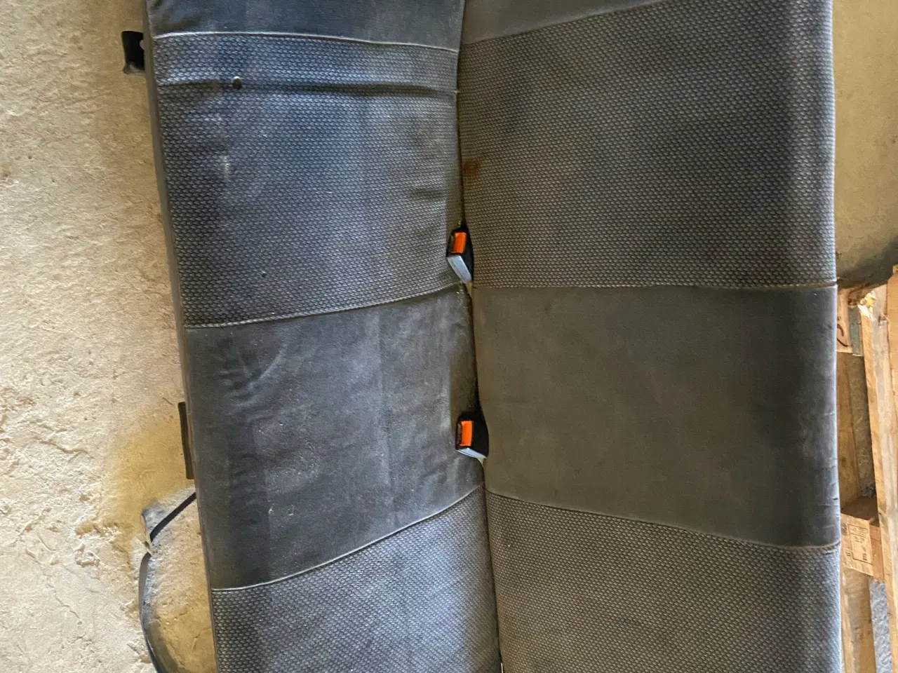Billede 1 - Bagsæde til Nissan Patrol 260