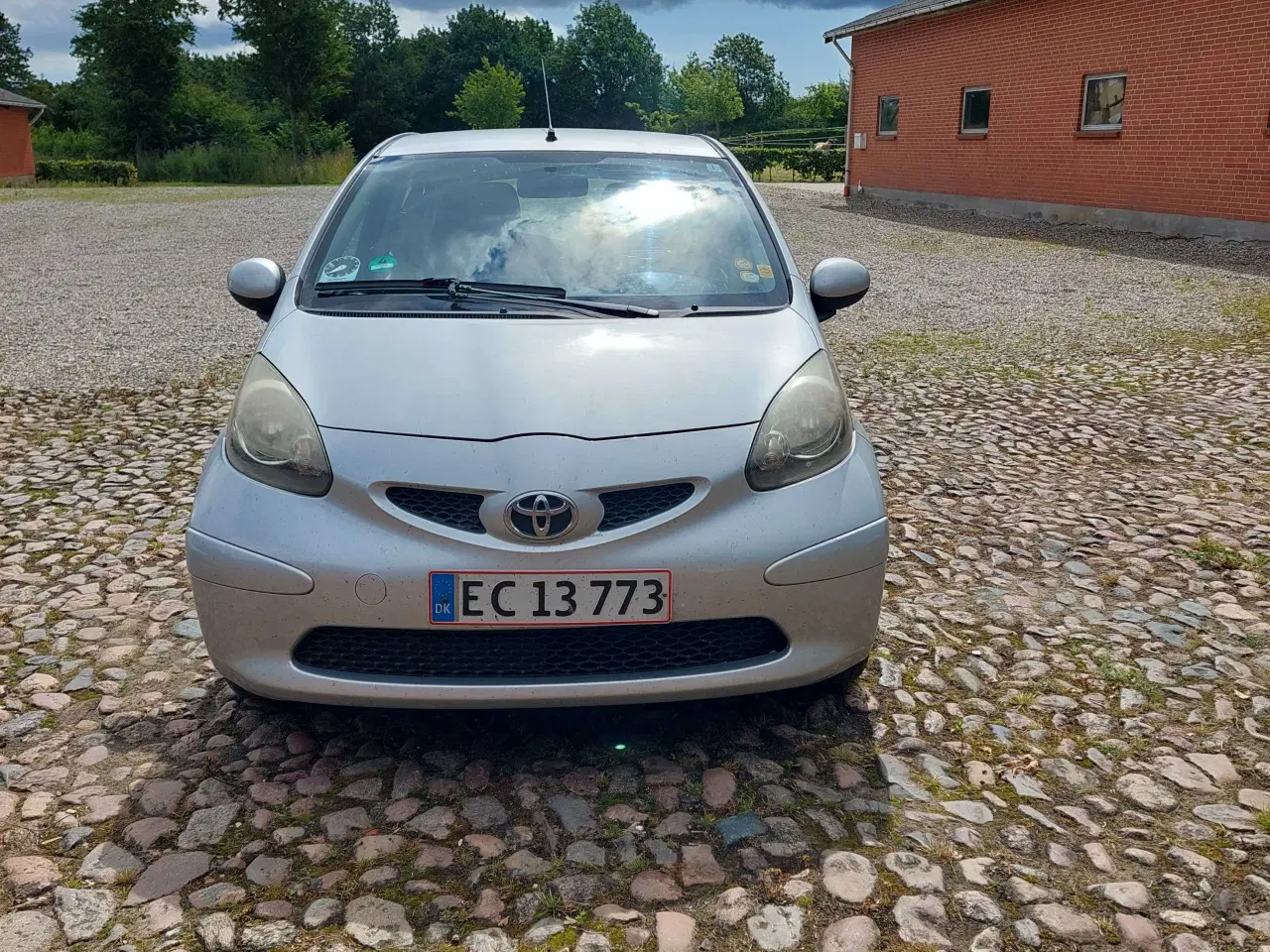Billede 2 - Fin lille Aygo m/flere nye dele