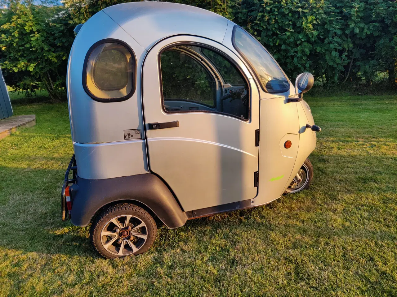 Billede 3 - Lukket el-scooter, med stort batteri