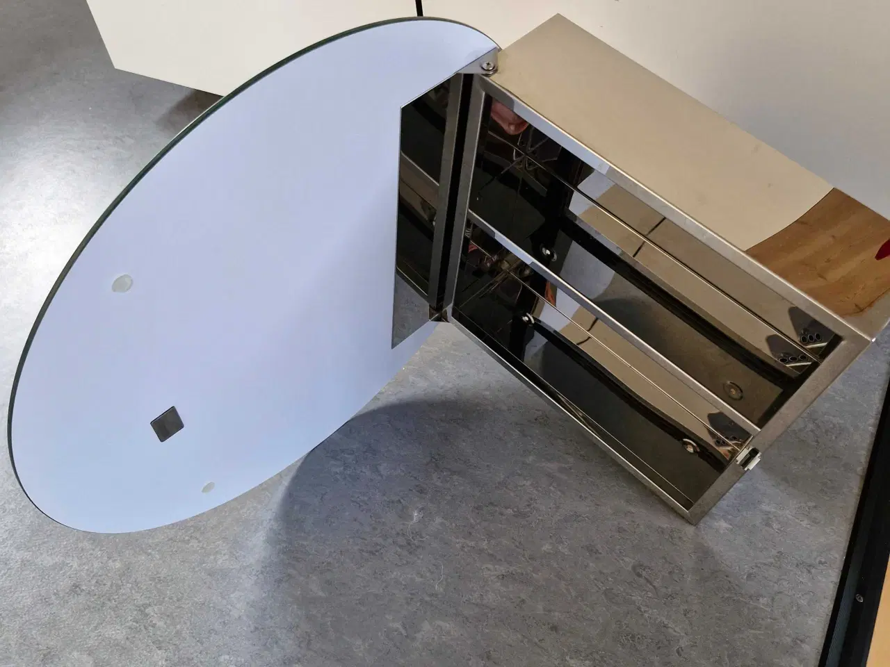 Billede 1 - Spejlskab til badeværelse