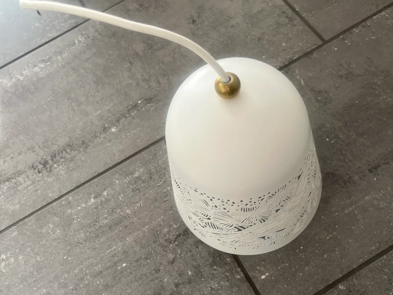 Billede 4 - Sød hvid hængelampe