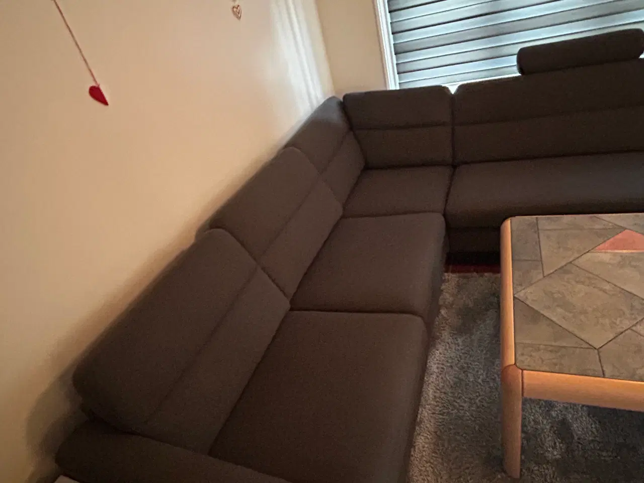 Billede 2 - Meget velholdt hjørnesofa 