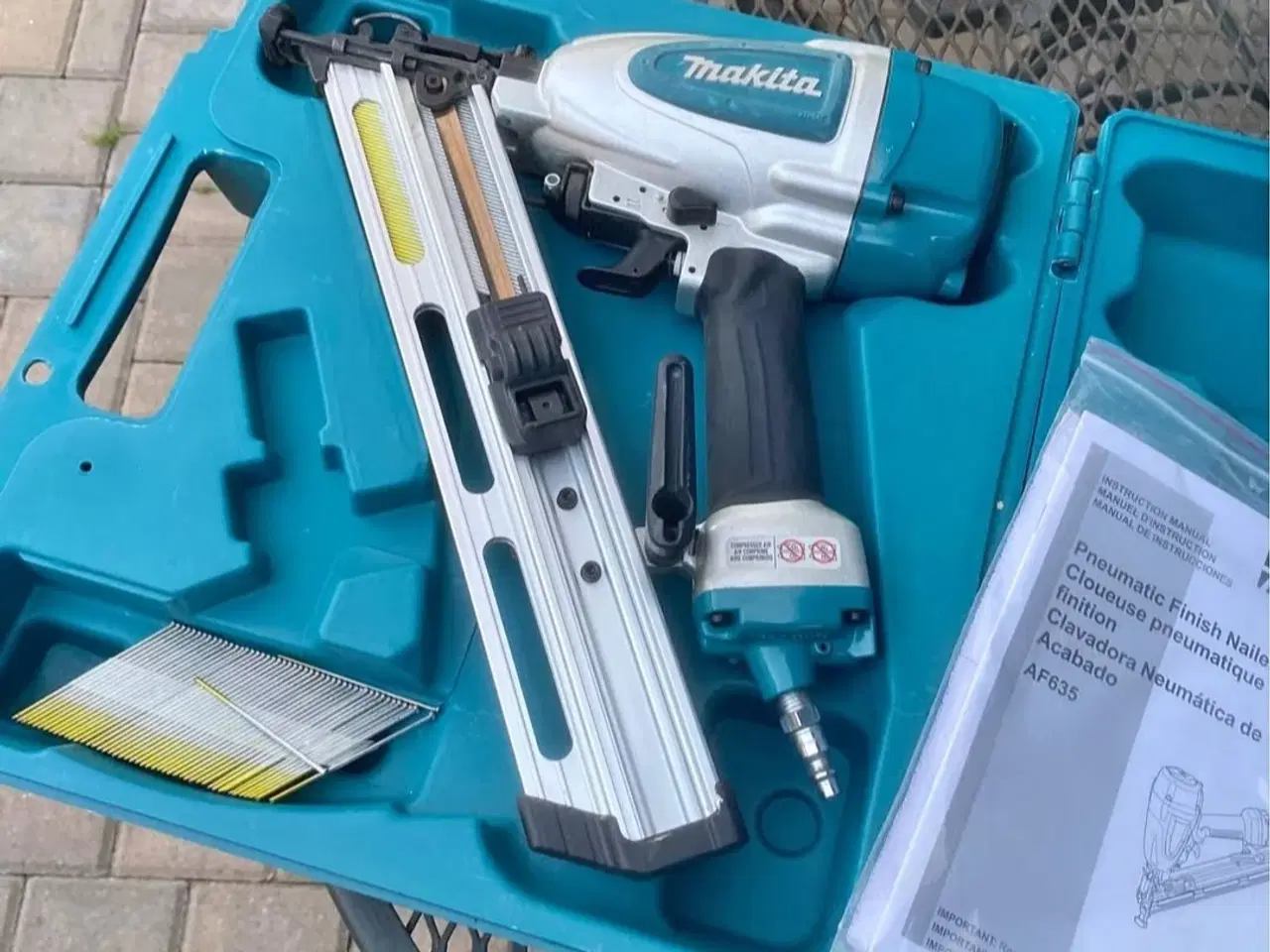 Billede 2 - Makita sat ned . borehammer og sømpistol