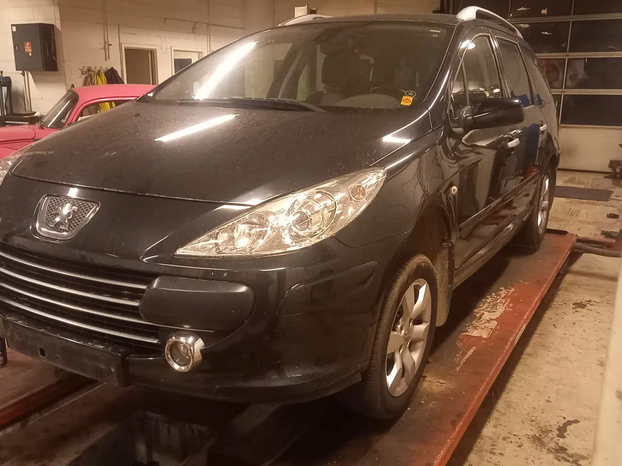 Billede 2 - Fin 7 personers peugeot 307 2.0 benzin 