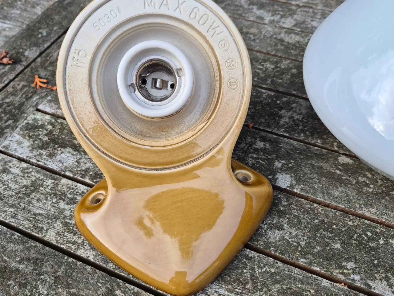 Billede 5 - Ifö badeværelseslampe med kuppelskærm