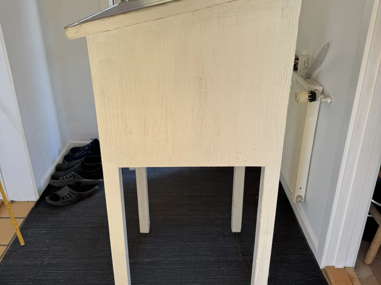 Billede 1 - Hammeldags skrivepult med 2 skuffer