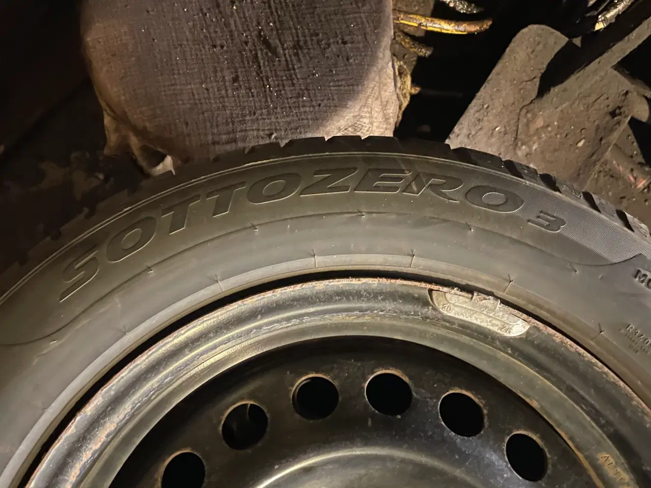 Billede 7 - Stålfælge med vinterdæk