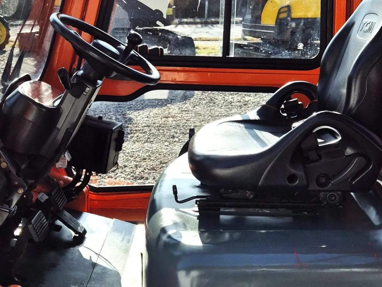 Billede 15 - Baoli 30 / ekstrem velholdt og kun 1300 timer / lukket kabine