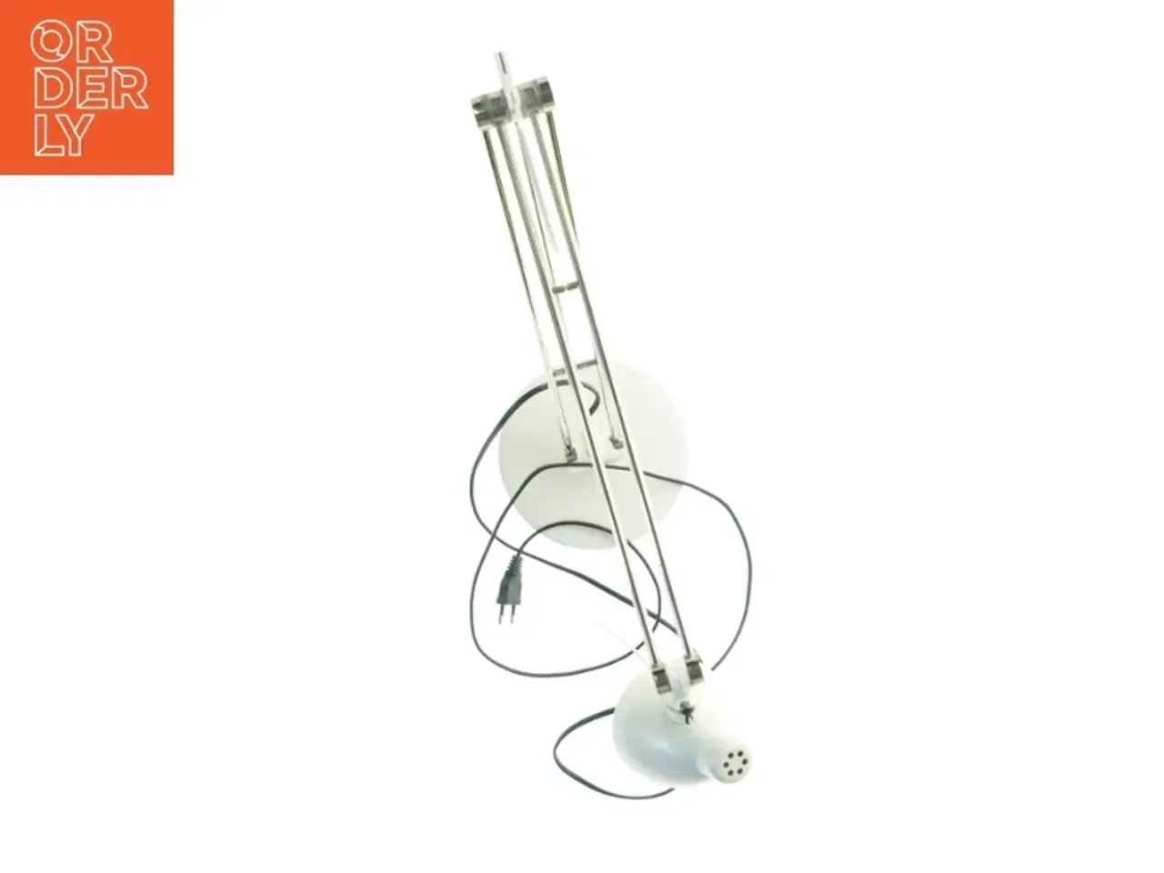 Billede 6 - Skrivebordslampe med justerbar arm fra IKEA (str. Fod ø 18 cm udstrakt lampe, 99 cm skærm 10 x 10 cm)