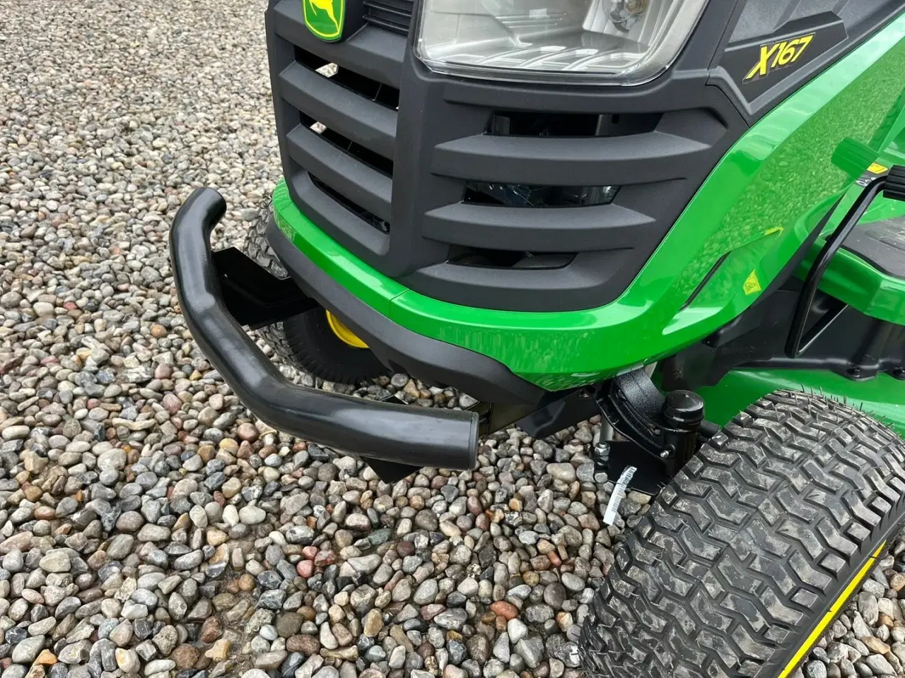 Billede 3 - John Deere X167 2cylinderet motor og med 48tommer klipperbord og for kofanger