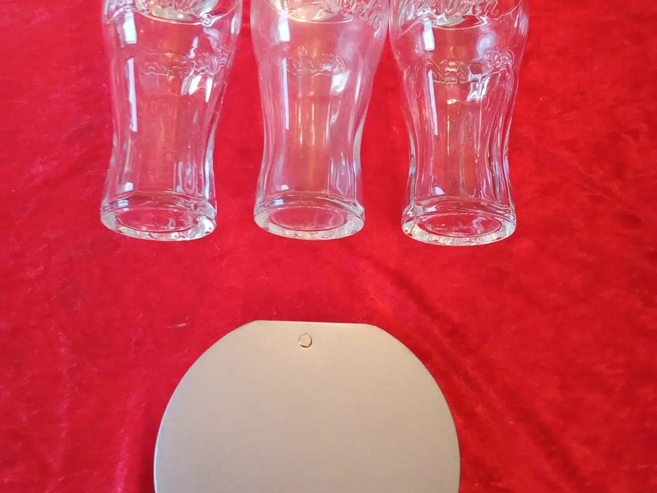 Billede 4 - 6 stk Coca cola glas + Coca cola cd dåse itui