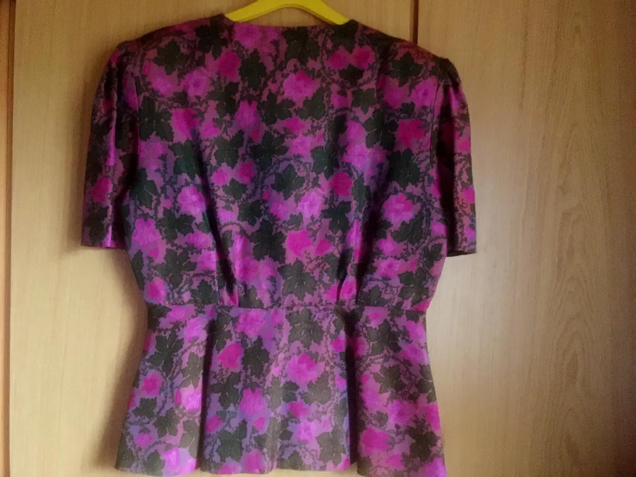 Billede 10 - Festkjole i Thaisilke