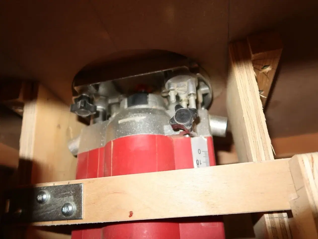 Billede 3 - Overfræser med bord