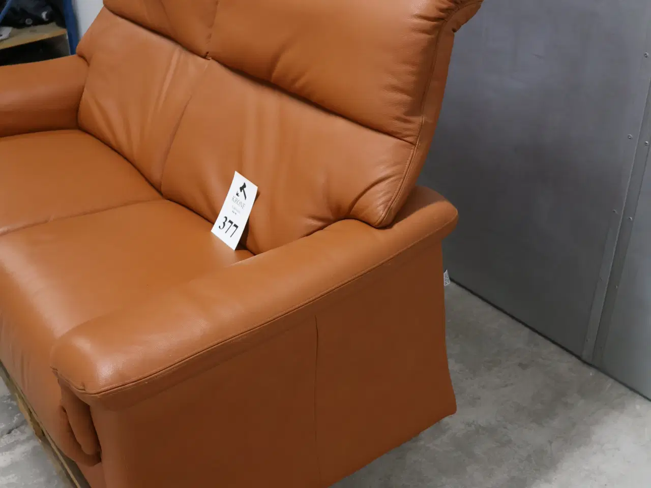 Billede 2 - Hjort Knudsen 2 pers sofa i Cognac farvet læder, f