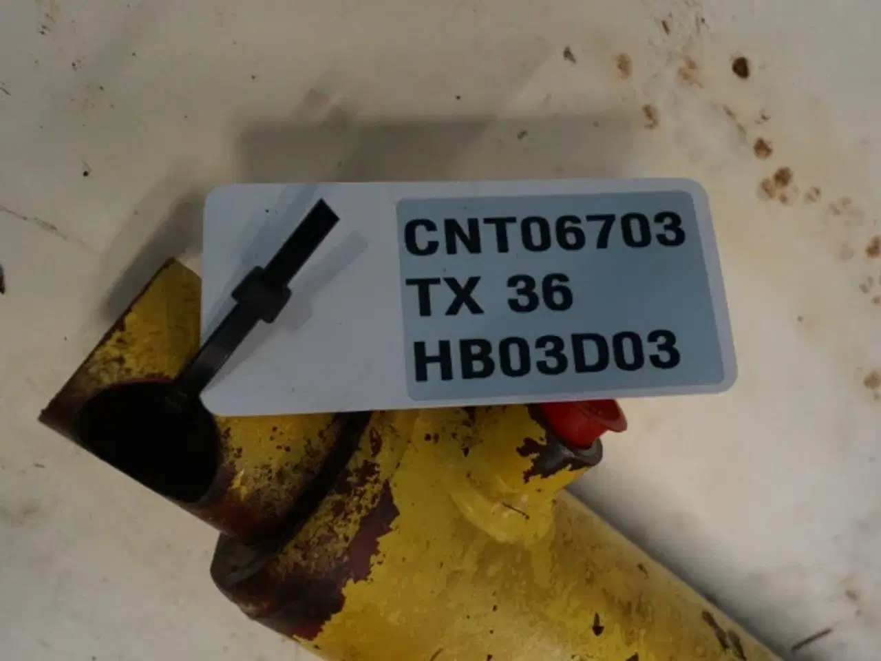 Billede 10 - New Holland TX36 Cylinder 80350307 Stel 1570079