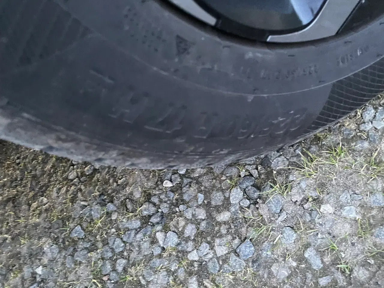 Billede 2 - 17 “ vinterdæk 225/60/17