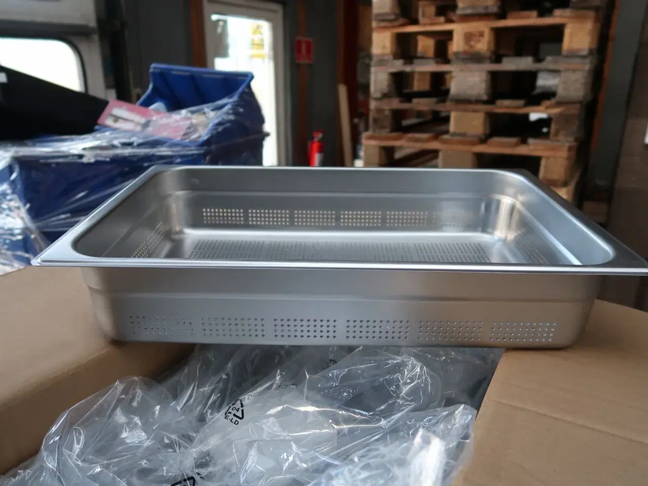 Billede 2 - 6 stk. perforeret gastrobakker FOODPAN PF