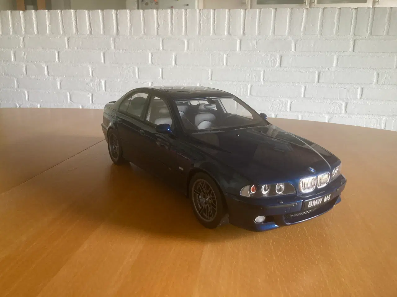 Billede 8 - BMW M5 e39 1:12