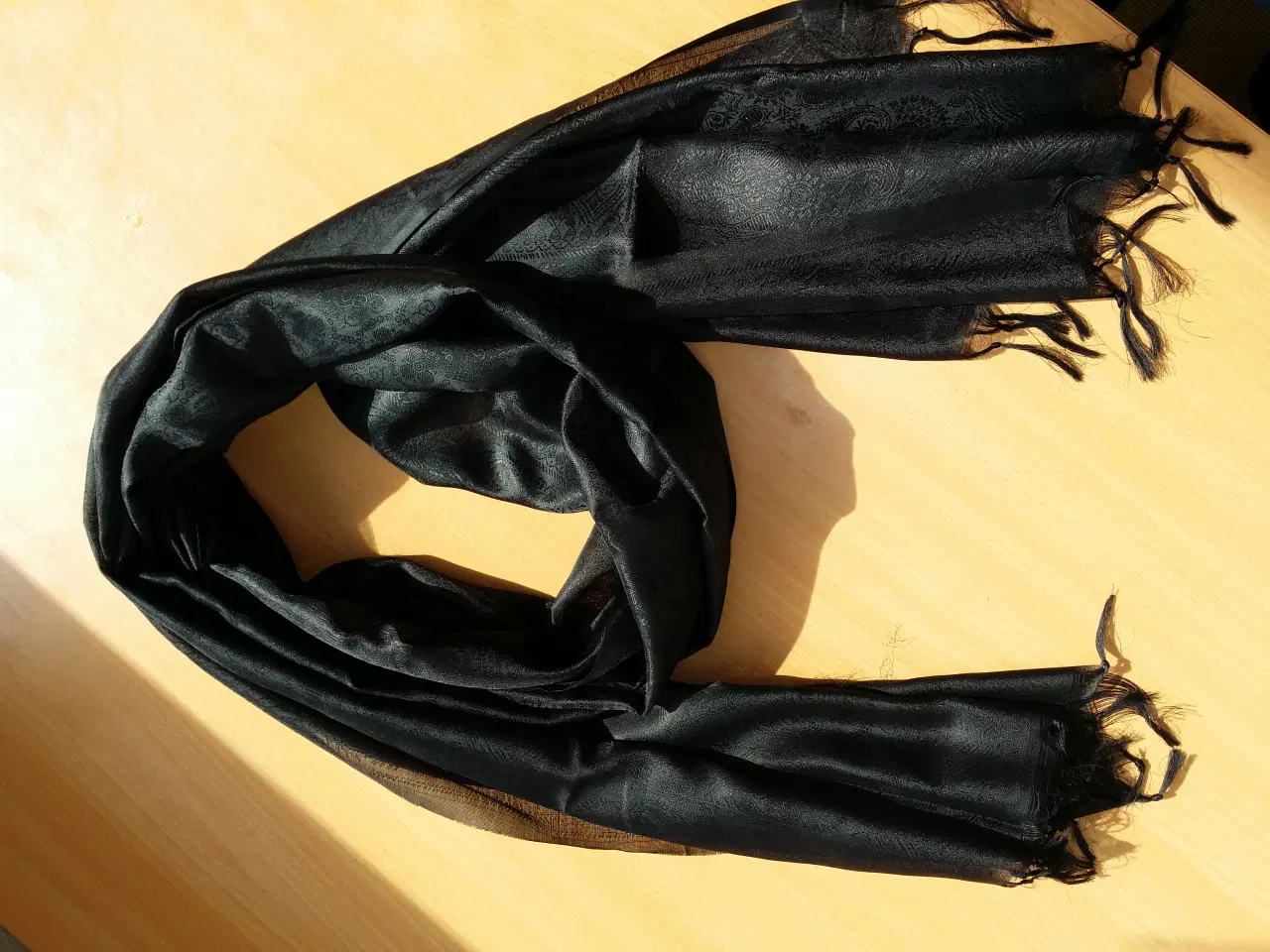 Billede 1 - Tørklæde