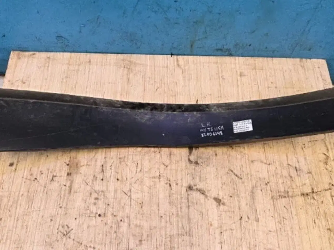 Billede 6 - New Holland TS115A Skærm L. 82036148