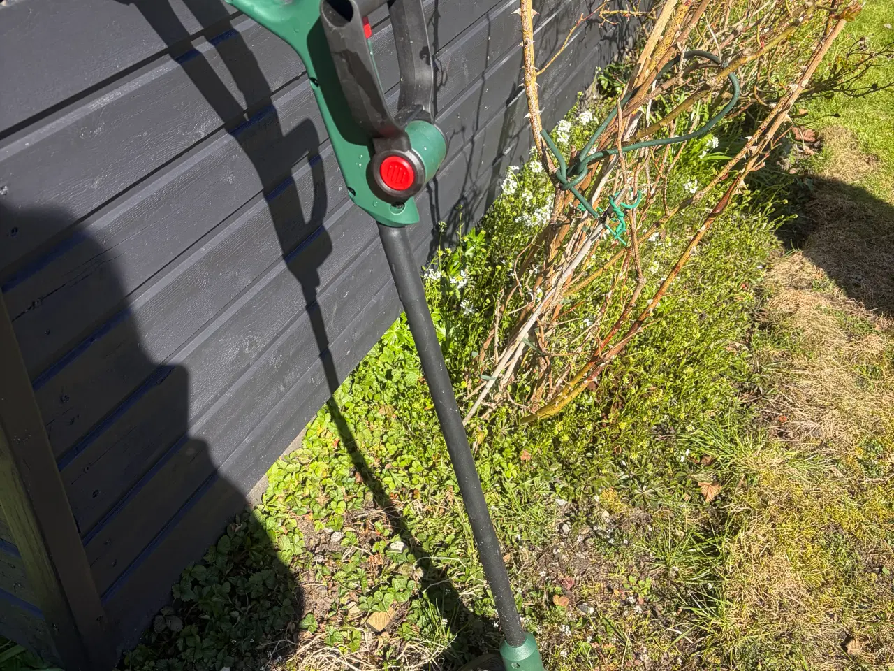 Billede 2 - Boss kantklipper med batteri 